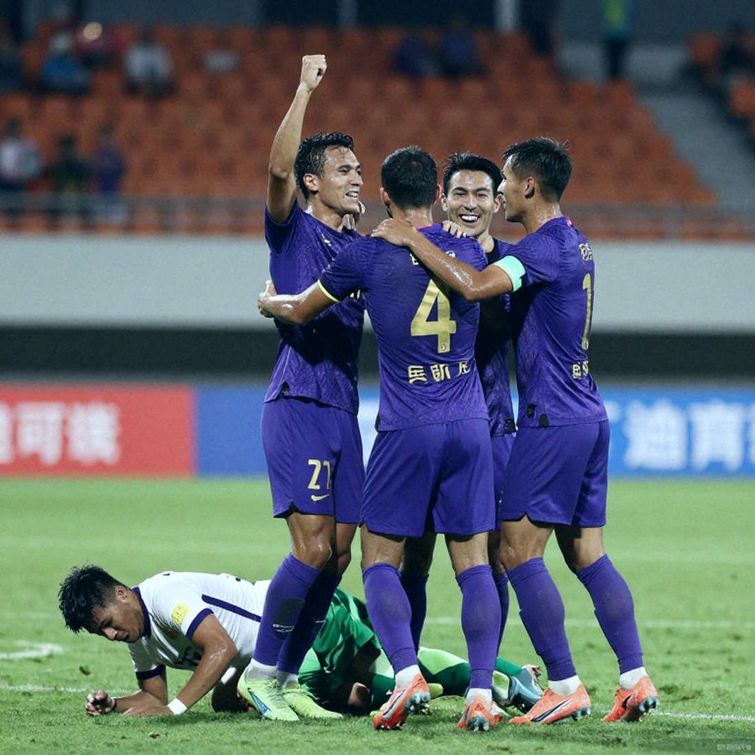 Khi Ólafsson nằm xuống: Nordin Bakker và khung thành chưa một phút Superliga Khi Ólafsson nằm xuống: Nordin Bakker và khung thành chưa một phút Superliga