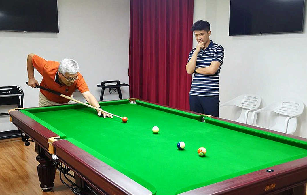 Hai khung quyết định ở Leicester: Crowley, Brown và cái giá của thể thức ngắn Hai khung quyết định ở Leicester: Crowley, Brown và cái giá của thể thức ngắn