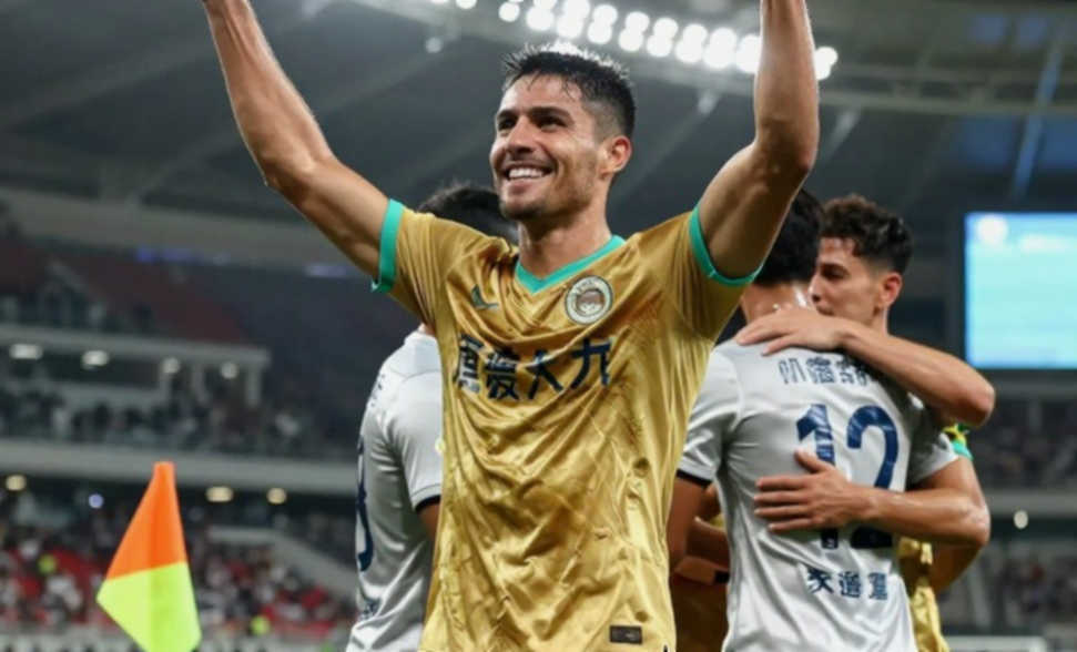 Đêm cuối kỳ chuyển nhượng V-League: Bản hợp đồng thật không nằm trên mặt báo