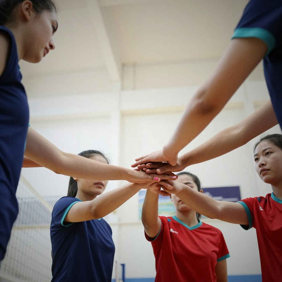 Ba mươi năm MOP bóng chuyền nữ NCAA: vị trí, chu kỳ vô địch và cánh cửa ra bãi biển