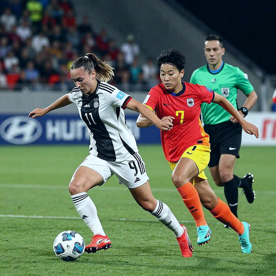 Hiệp một 0-0 trước Trung Quốc: Ranh giới giữa kỷ luật và giới hạn của tuyển nữ Việt Nam