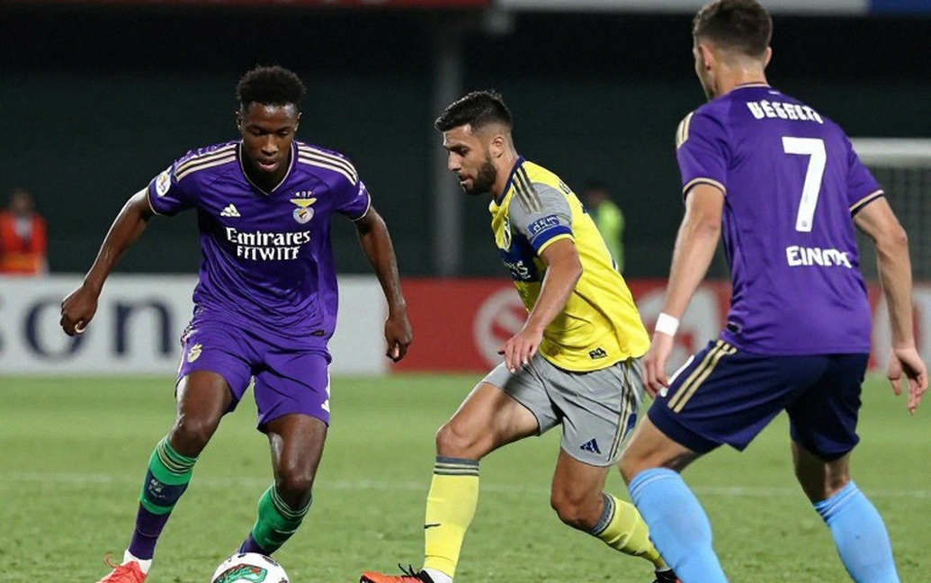 Vietnam's Late Call-Up of Khoa Ngo: Three Games in Seven Days and the Gap With No Semi-Final Vietnam's Late Call-Up of Khoa Ngo: Three Games in Seven Days and the Gap With No Semi-Final