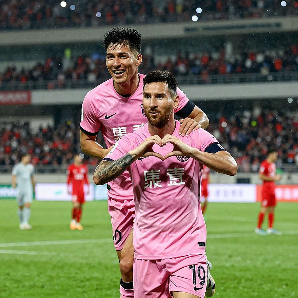 Lá thư 10 triệu USD và bài toán chia quỹ dự trữ 6 tỷ USD của FIFA Lá thư 10 triệu USD và bài toán chia quỹ dự trữ 6 tỷ USD của FIFA
