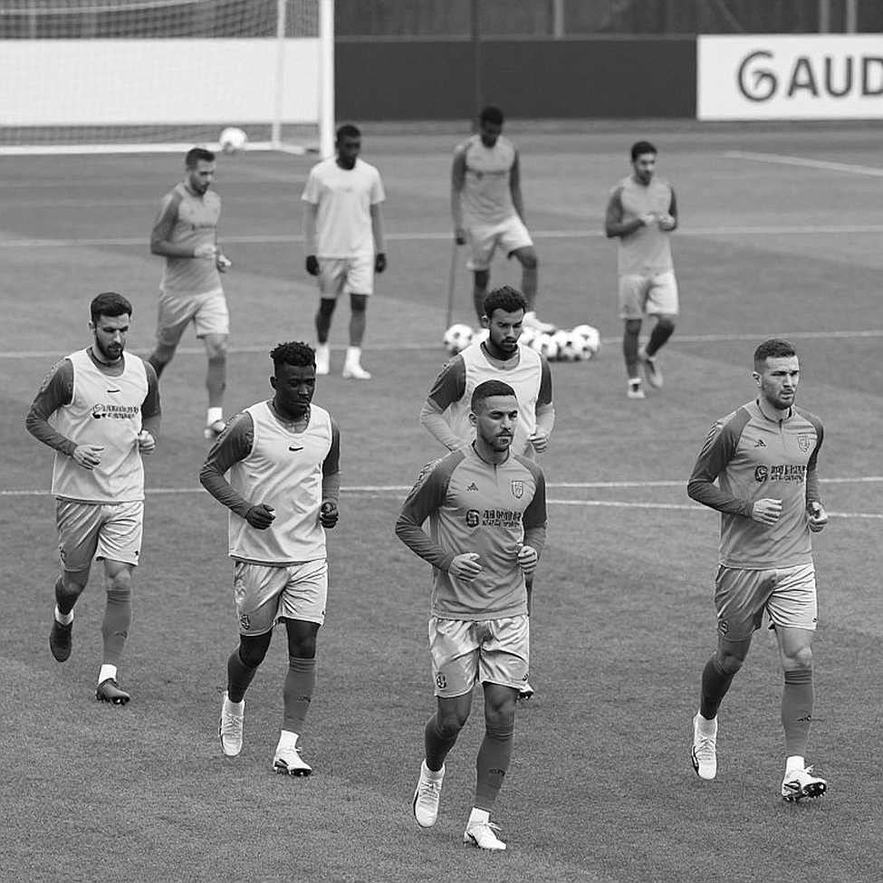 Thẻ điểm Man Utd 2026/27: Bruno Fernandes C-, Dalot E và lỗ hổng dữ liệu ở hàng thủ